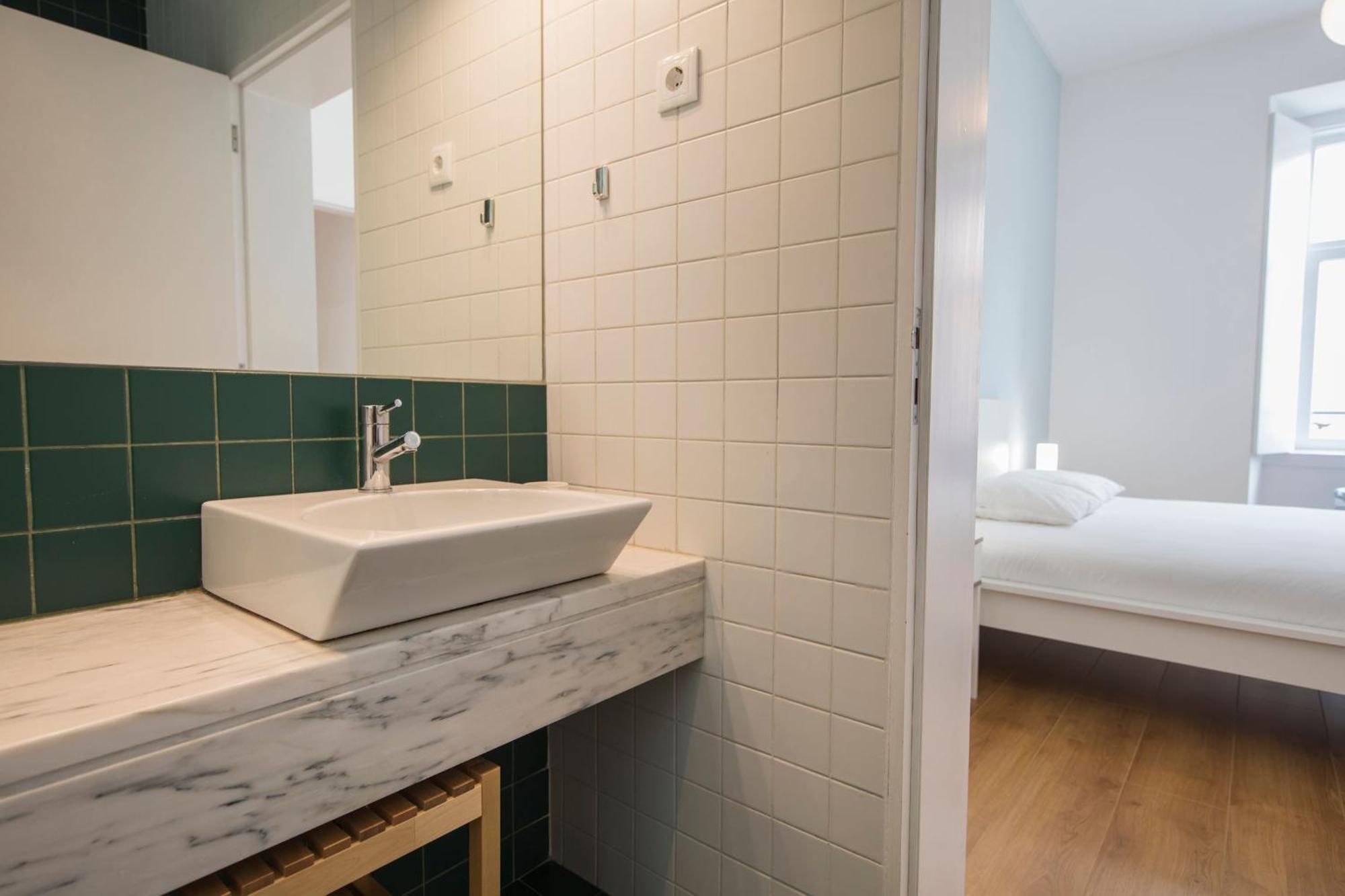 LovelyStay - Bright&spacious flat in Graça Lisboa Exterior foto