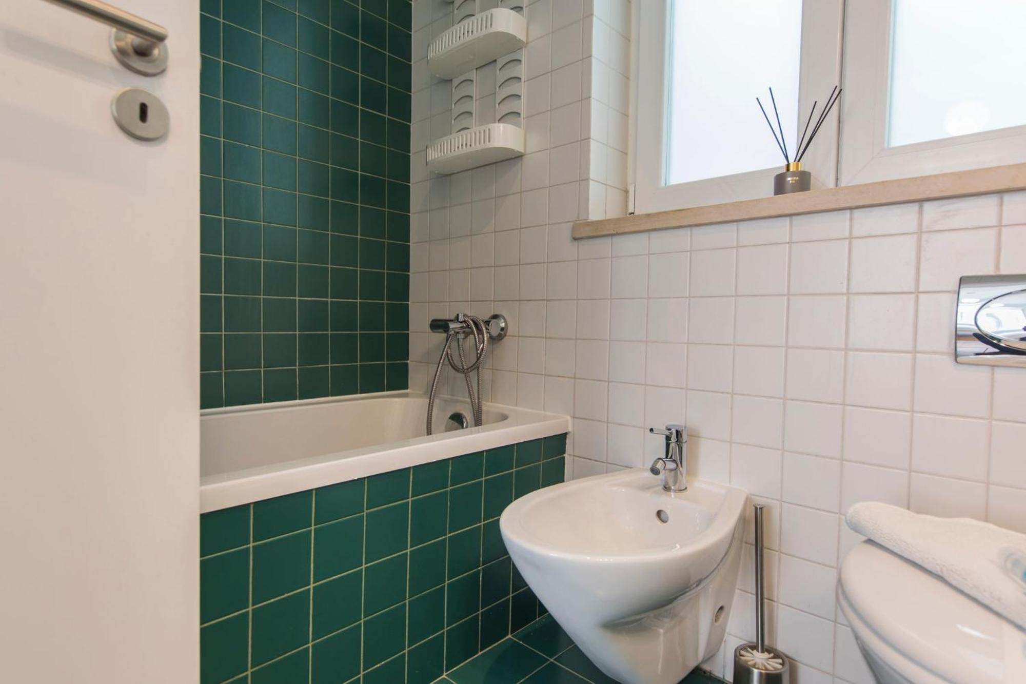 LovelyStay - Bright&spacious flat in Graça Lisboa Exterior foto
